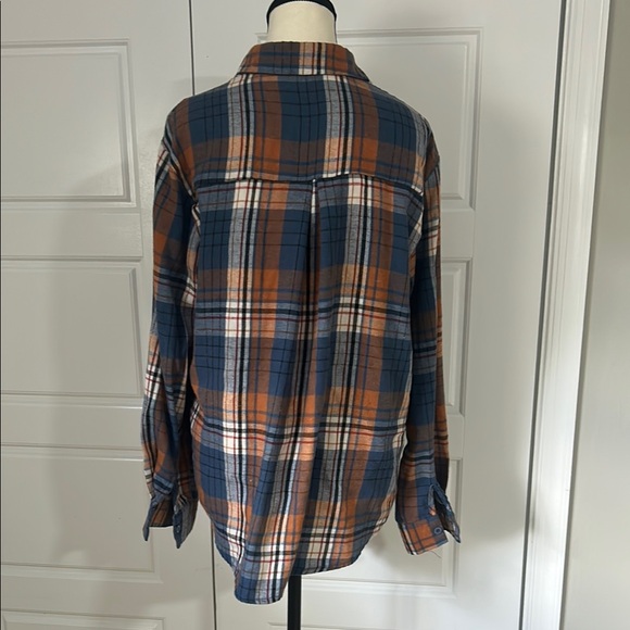 Women’s Blue and Orange Casual Button Down Shirt - Picture 3 of 8
